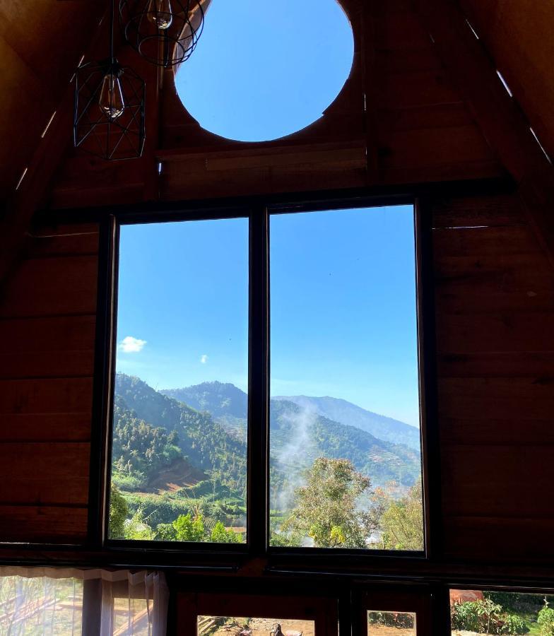 Satha Private Villa Dieng Banjarnegara ภายนอก รูปภาพ