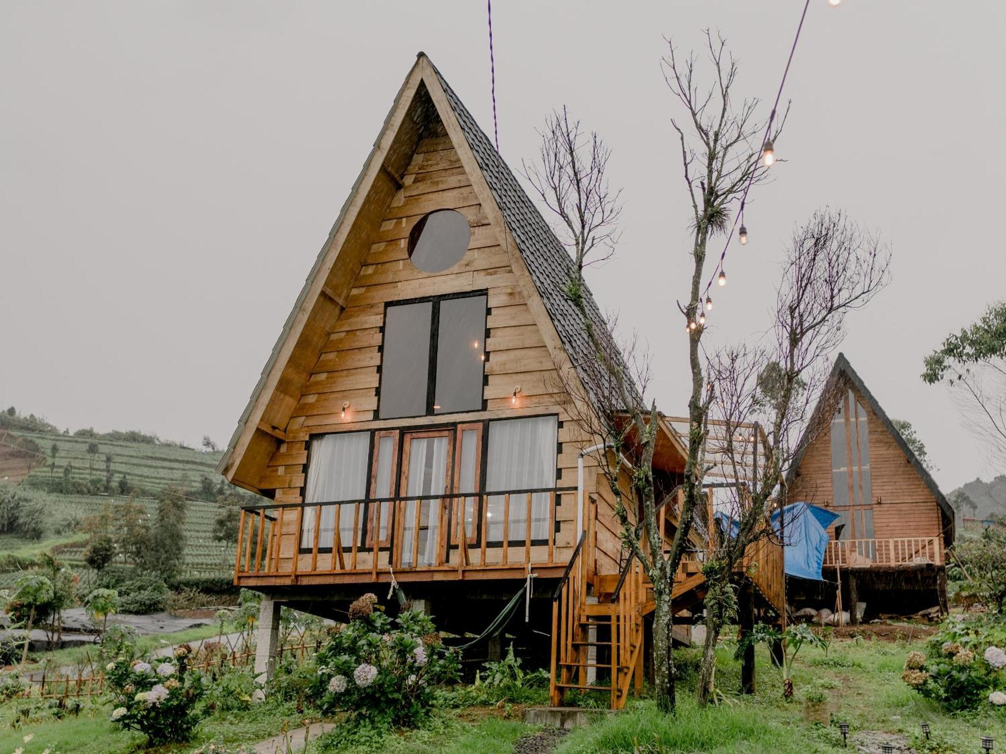Satha Private Villa Dieng Banjarnegara ภายนอก รูปภาพ